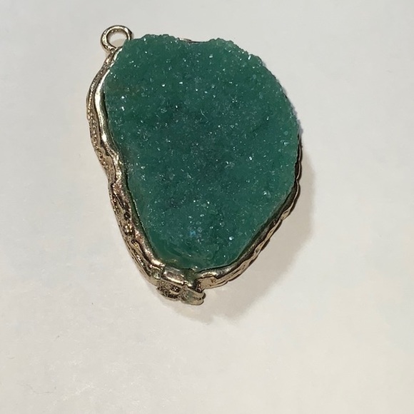Cool Boho Vintage Green Druzy Pendant - Picture 5 of 6